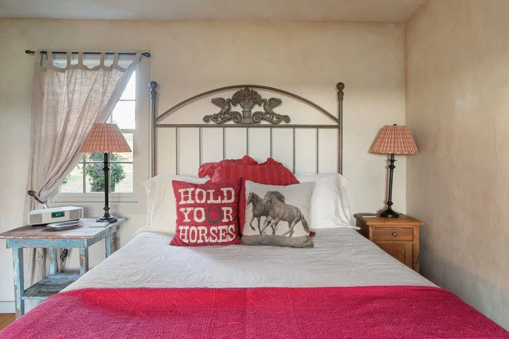 Chula Vista 1 Bedroom Cabin by RedAwning