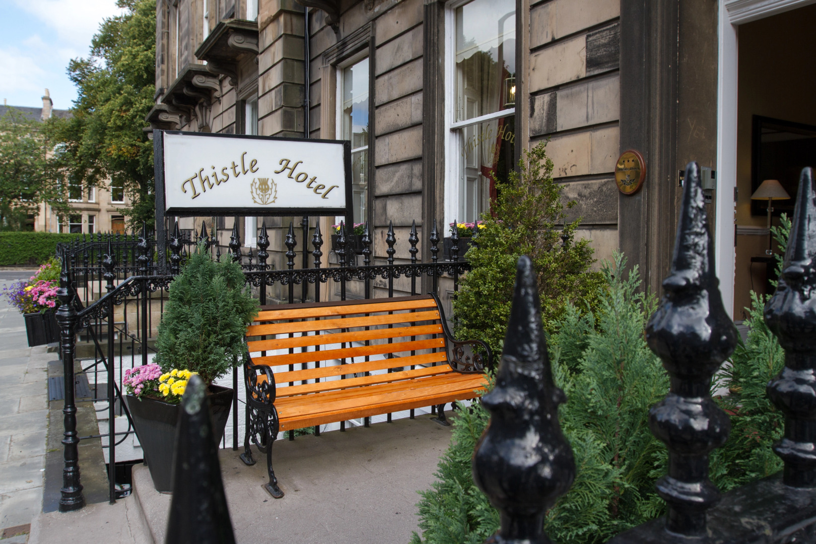 Отель Edinburgh Thistle