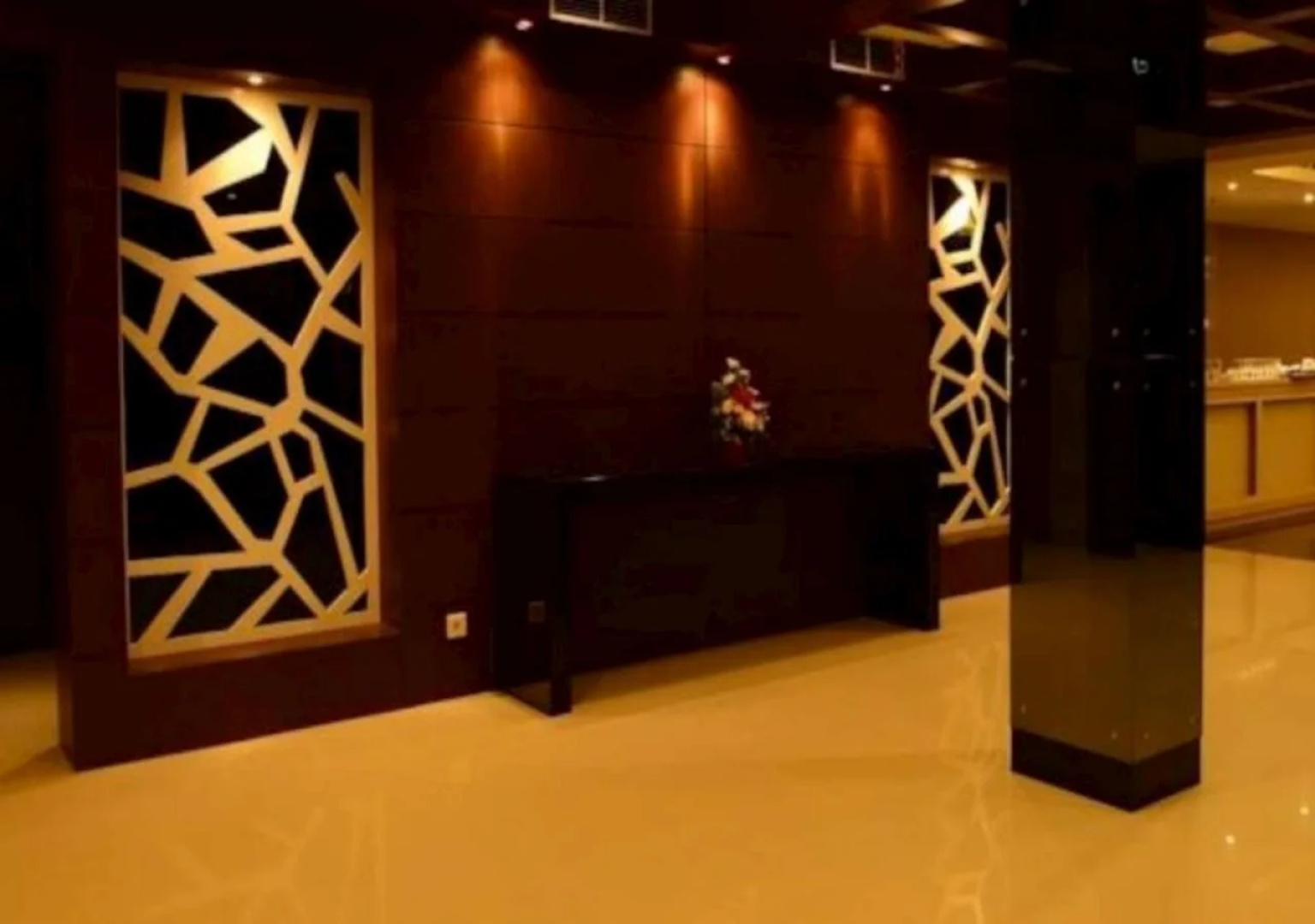 Emilia Hotel by Amazing