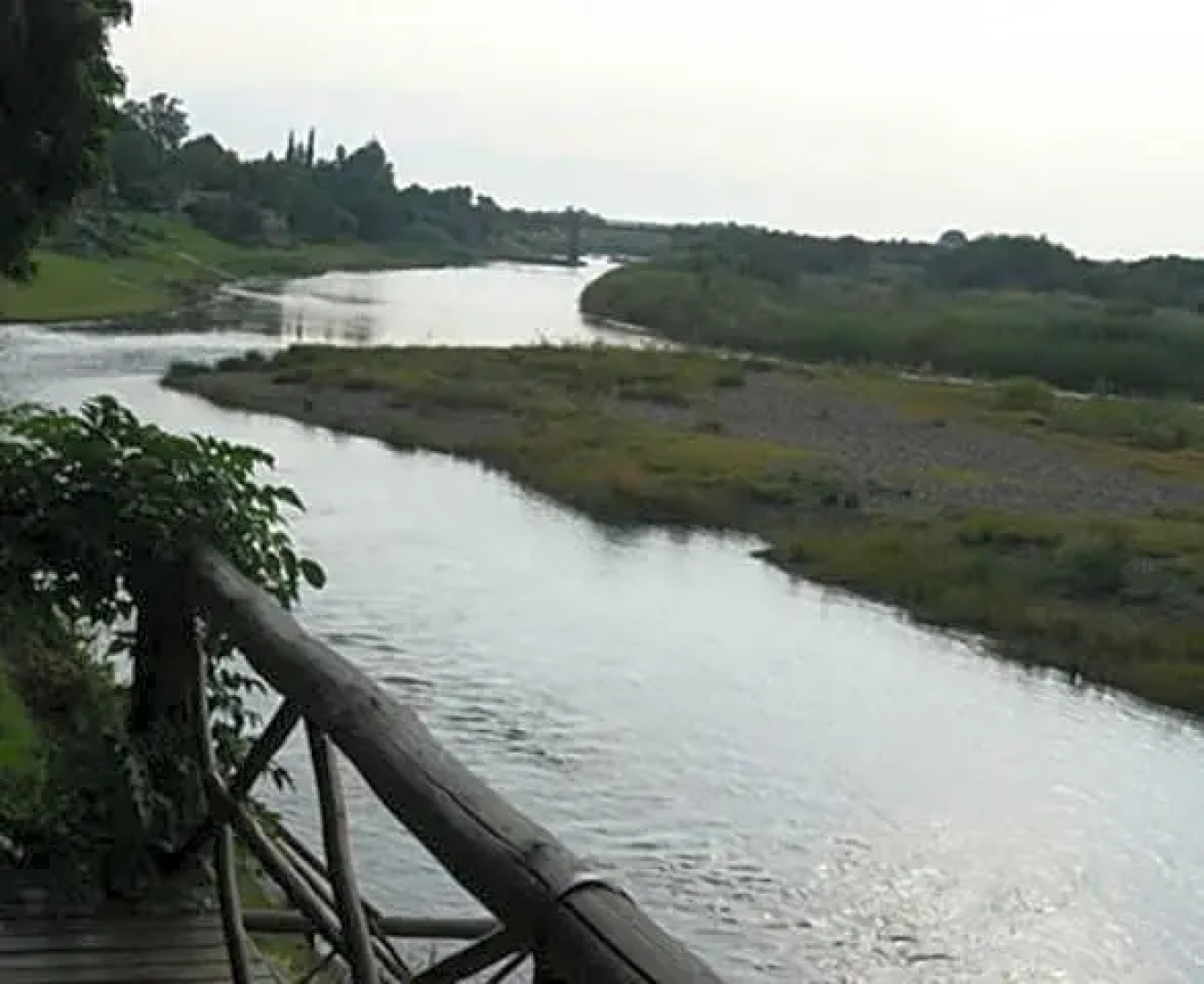 River Bank Lapa