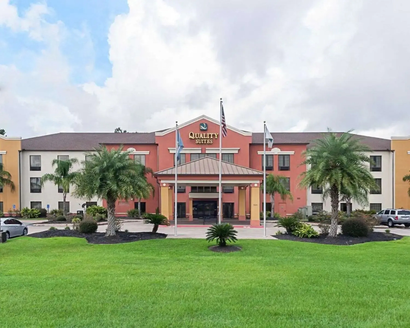 Quality Suites Sulphur