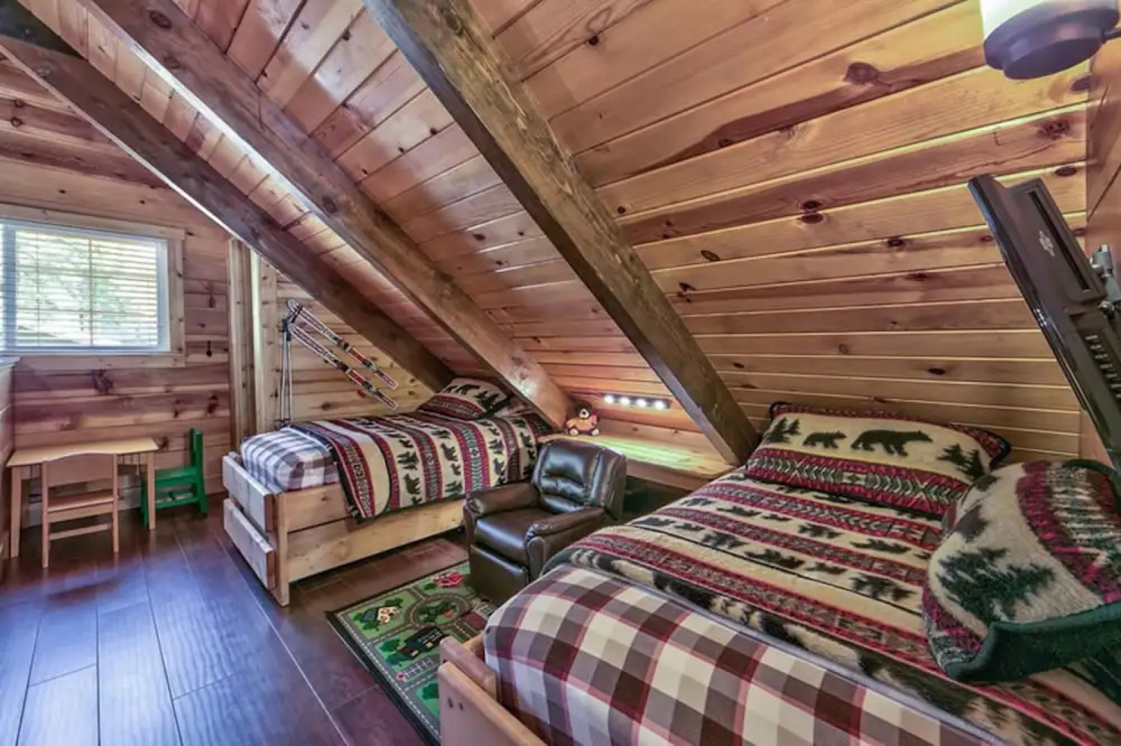 1581 Tionontati St Home