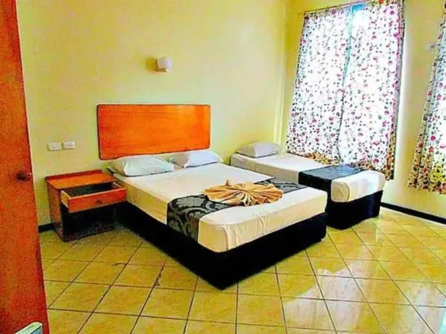 Wailoaloa Beach Resort Fiji