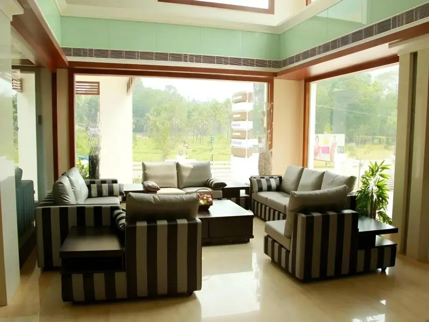 Hotel Moonlit Regency