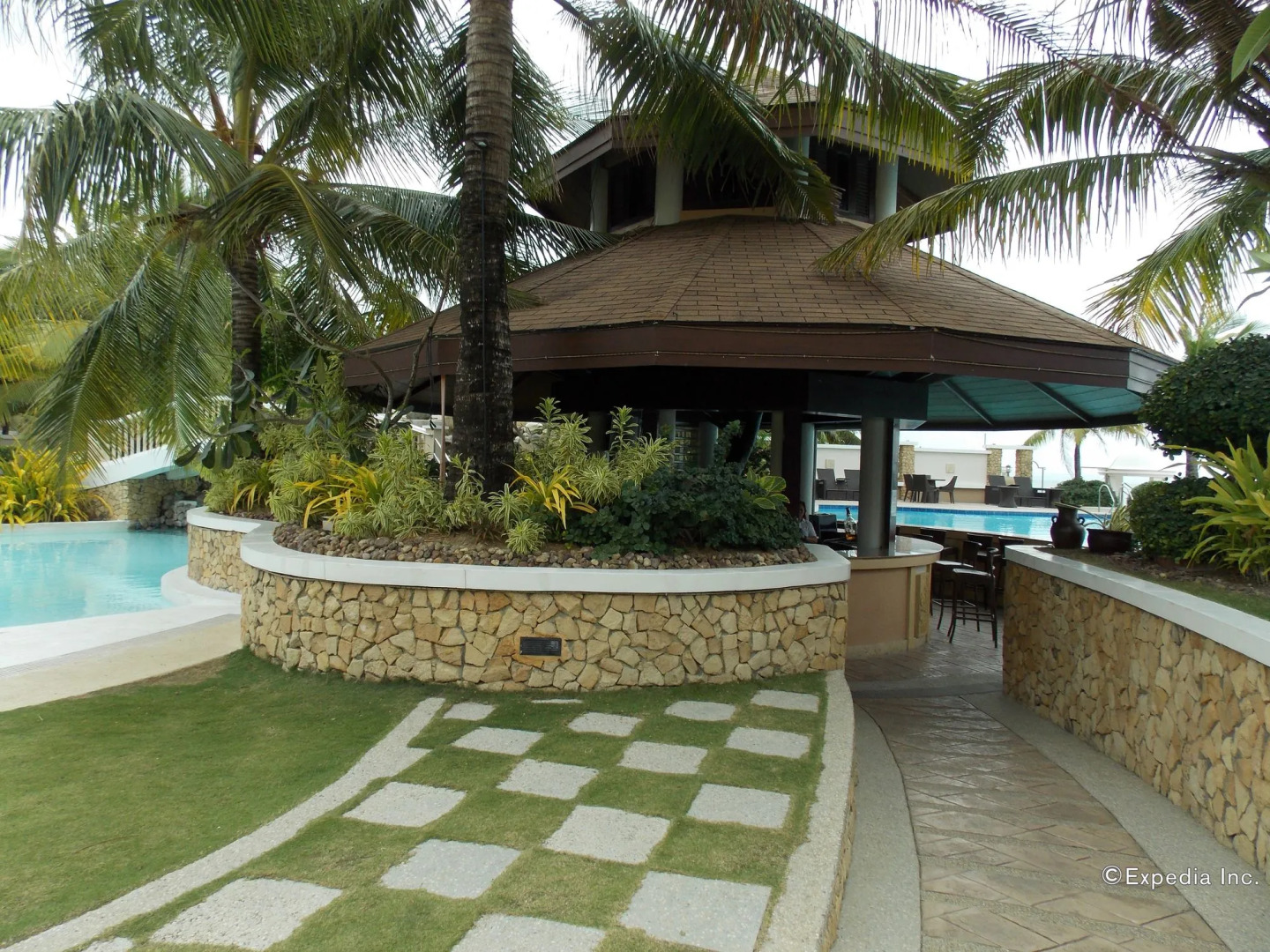 Bearland Paradise Resort