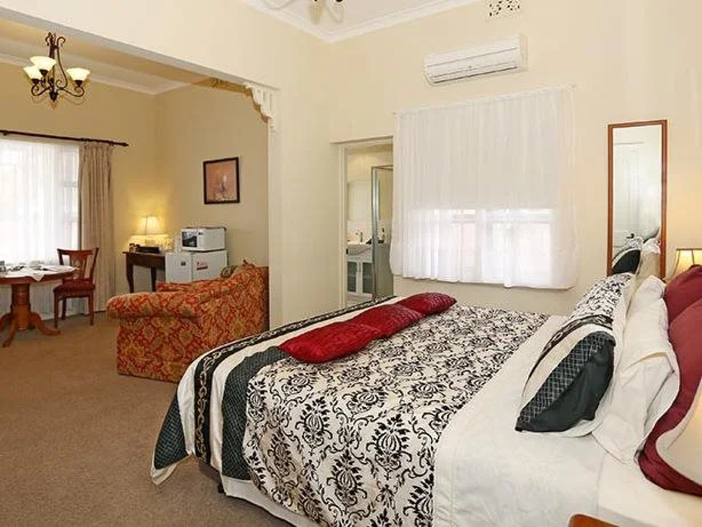 Sojourn on Gale Bed & Breakfast