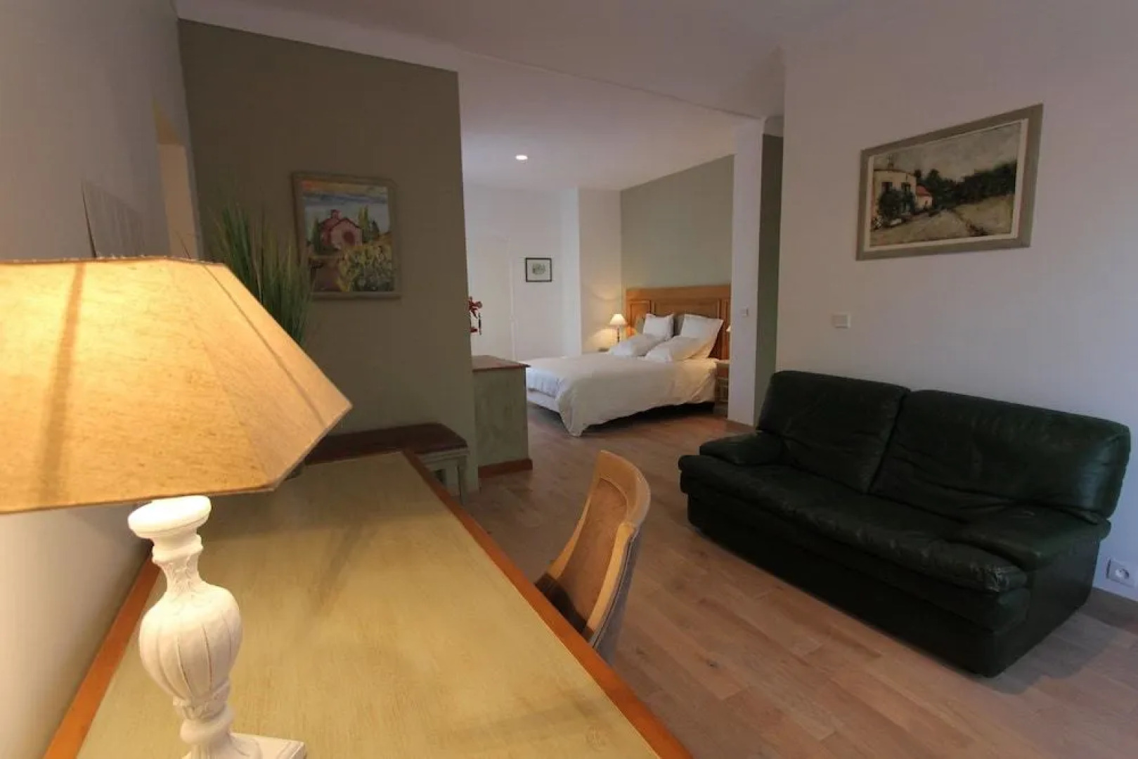 Aux charmes de grasse