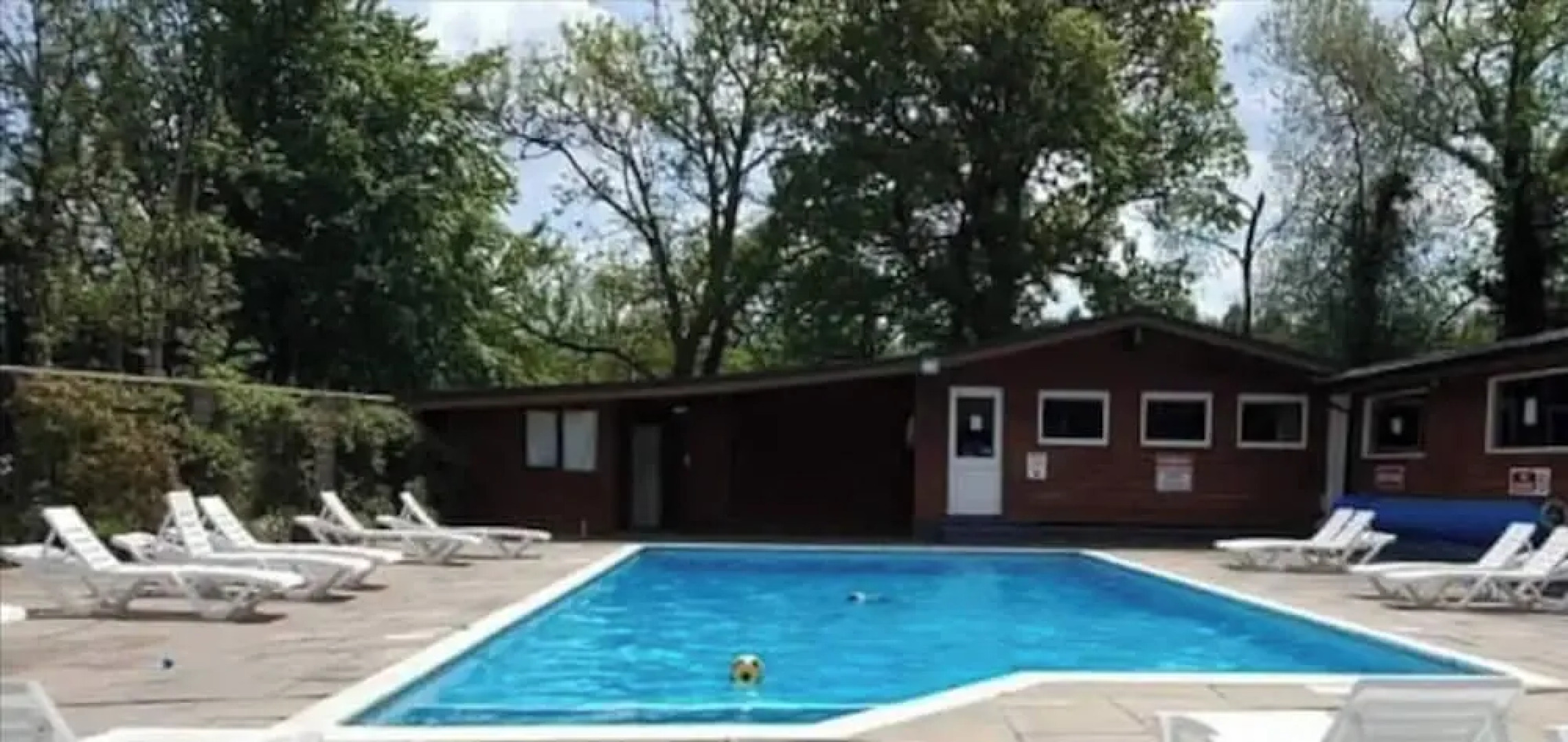 11 Tan-y-coed Woodland Lodge