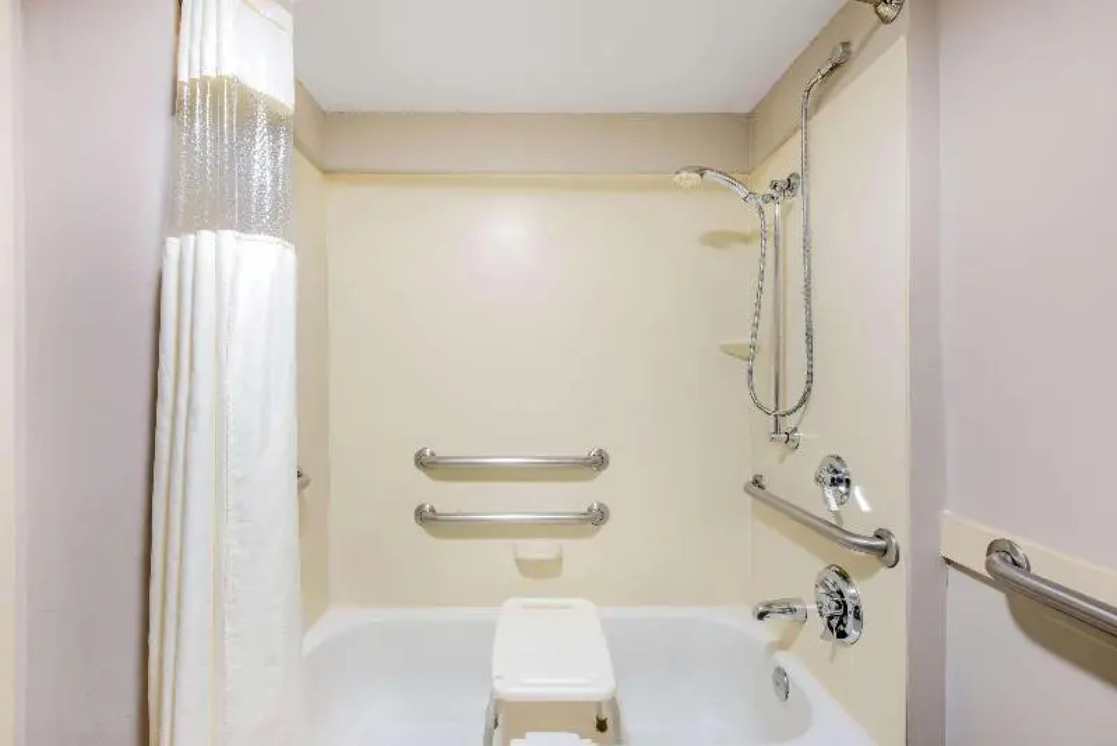 La Quinta Inn & Suites Newark - Elkton