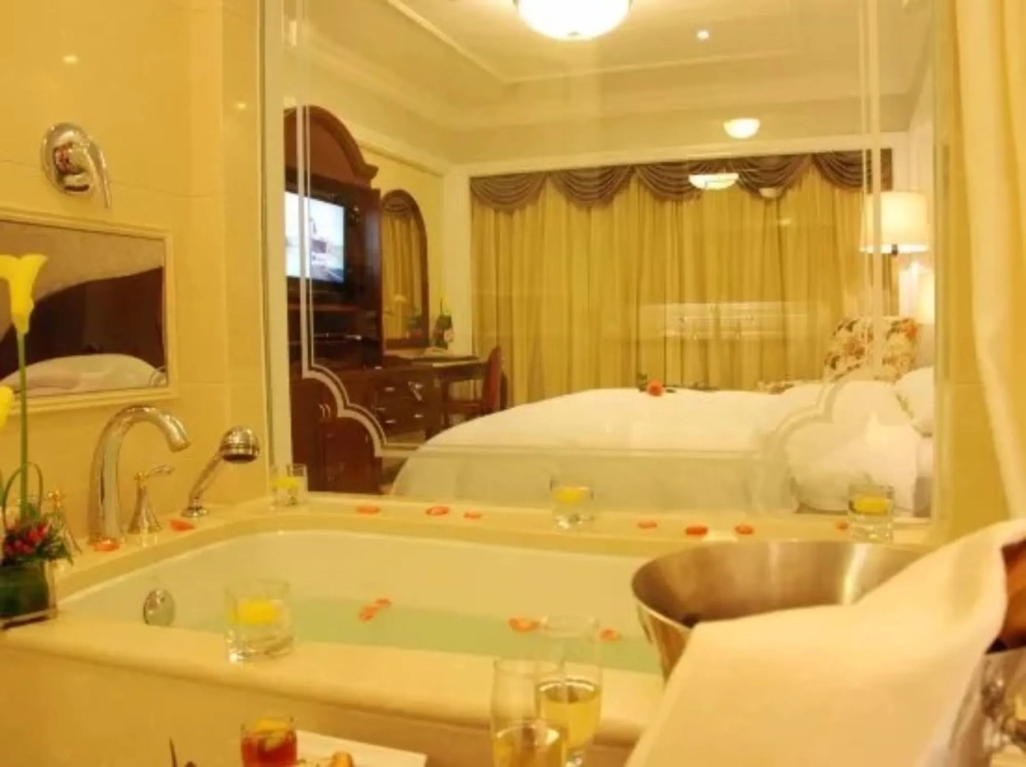 Kunming Green Lake Hotel