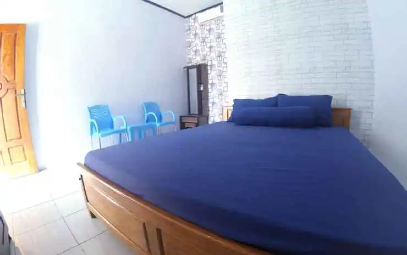 Bira Youzard Guest House