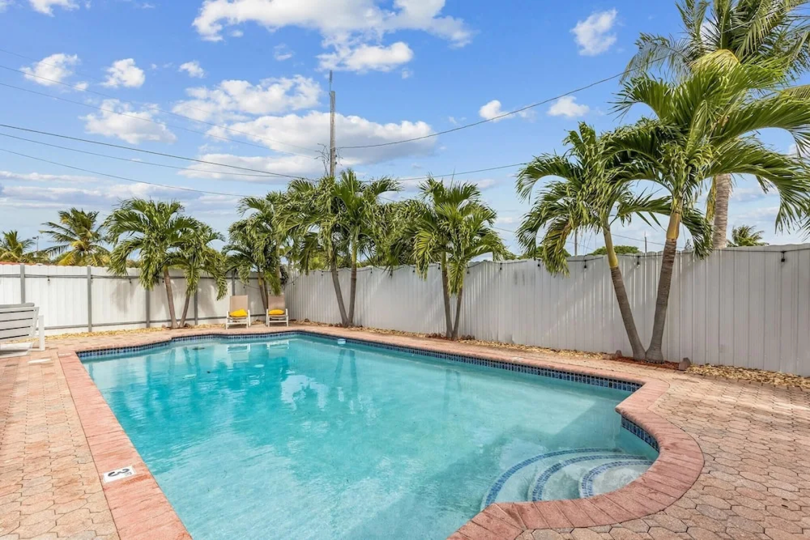 Lake Worth Beach House 3 Bedroom Home by Redawning