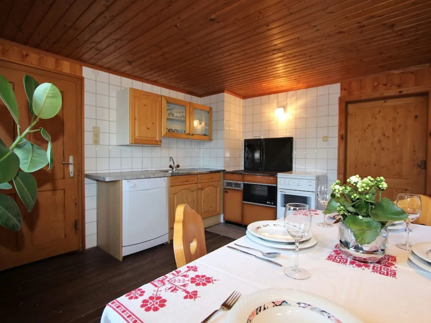Spacious Chalet with Sauna near Ski Area in Wolfsberg