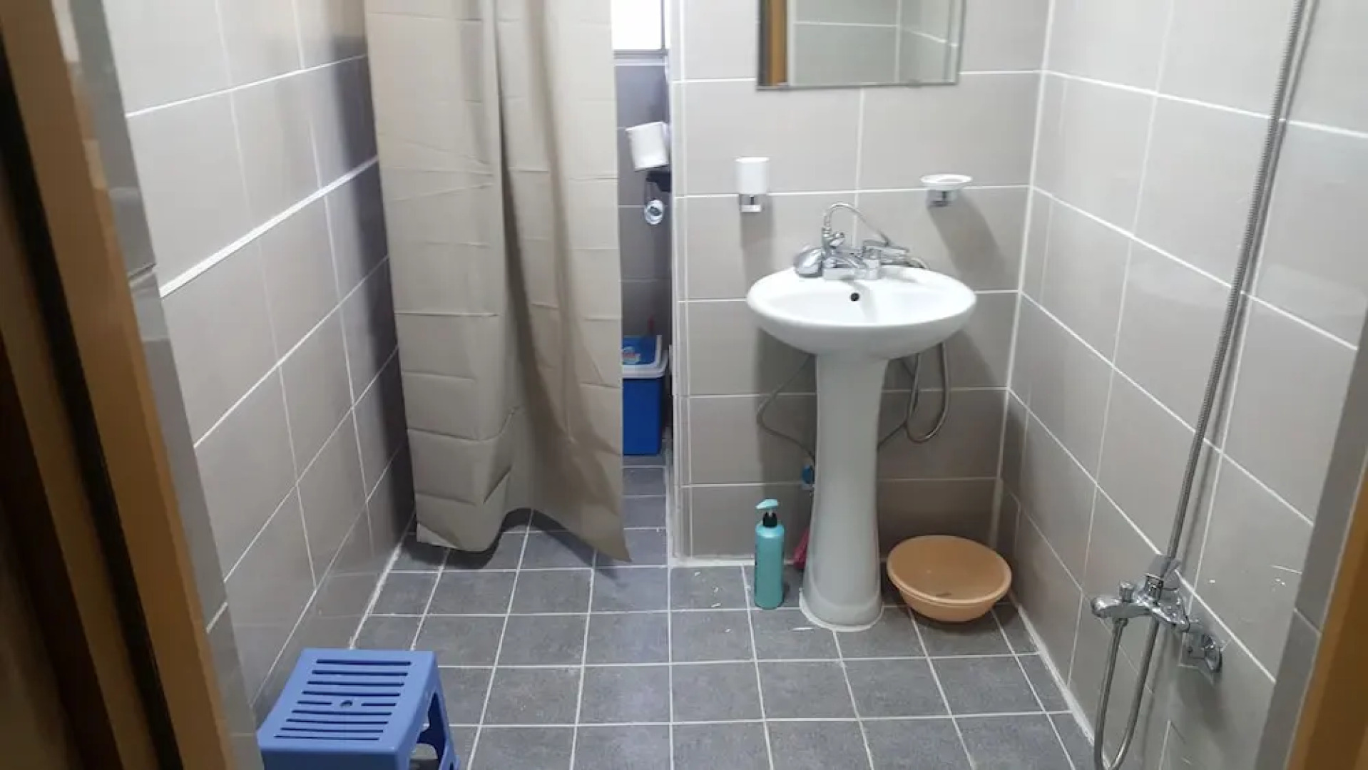 Centurial House - Hostel