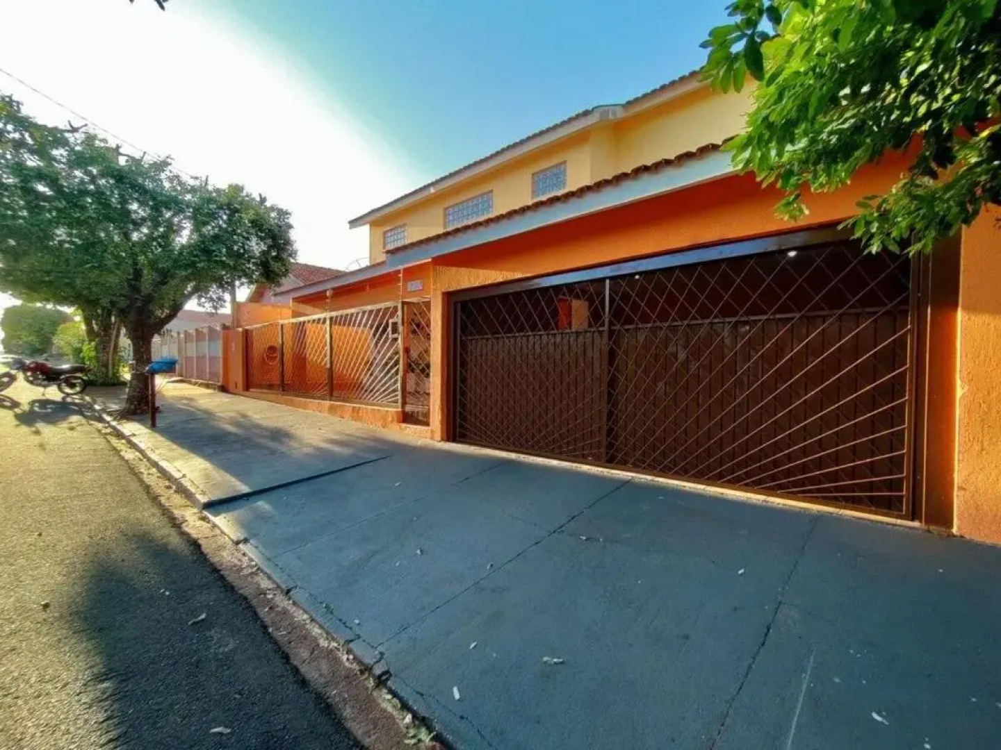 Sobrado relaxante com 4 quartos, enxoval completo , perfeito para famílias grandes