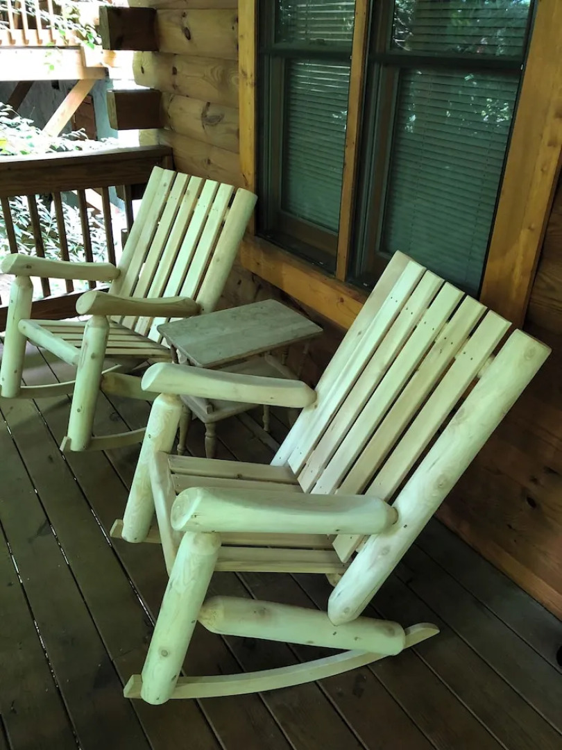 Misty Creek Log Cabins