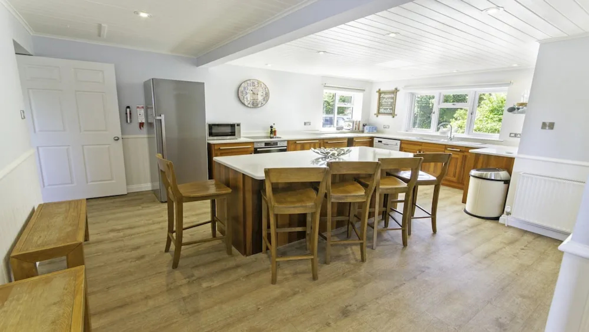 Ladywell Croyde 6 Bedrooms, Sleeps 12, Hot Tub