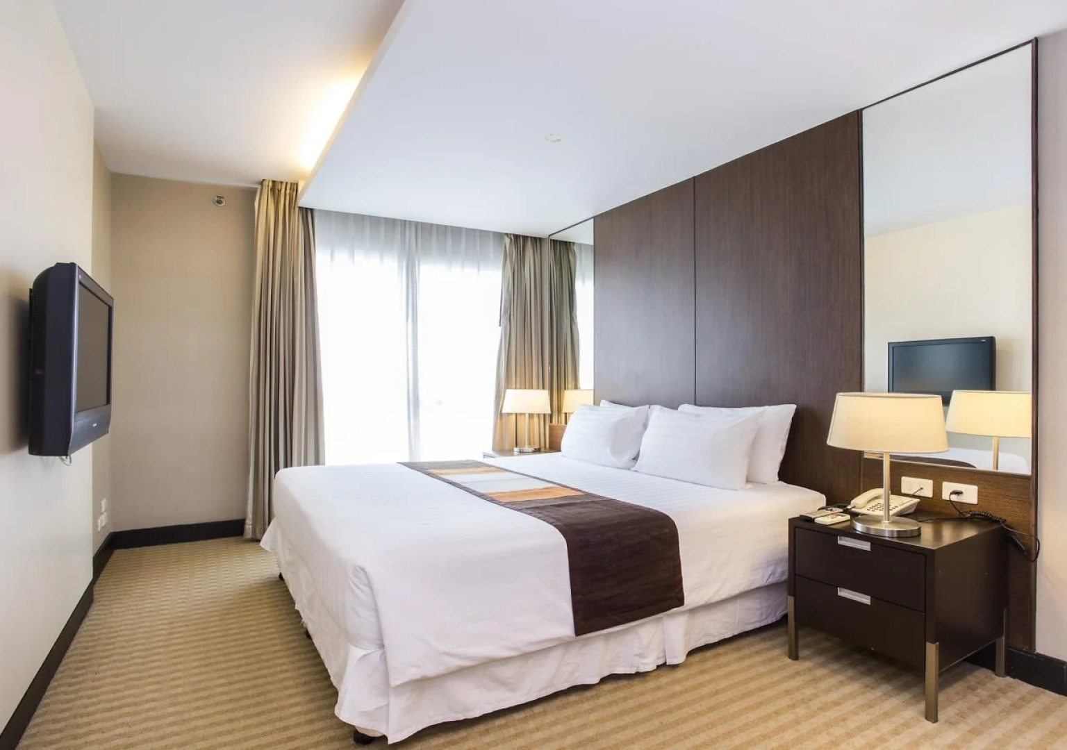 The Narathiwas Hotel & Residence Bangkok