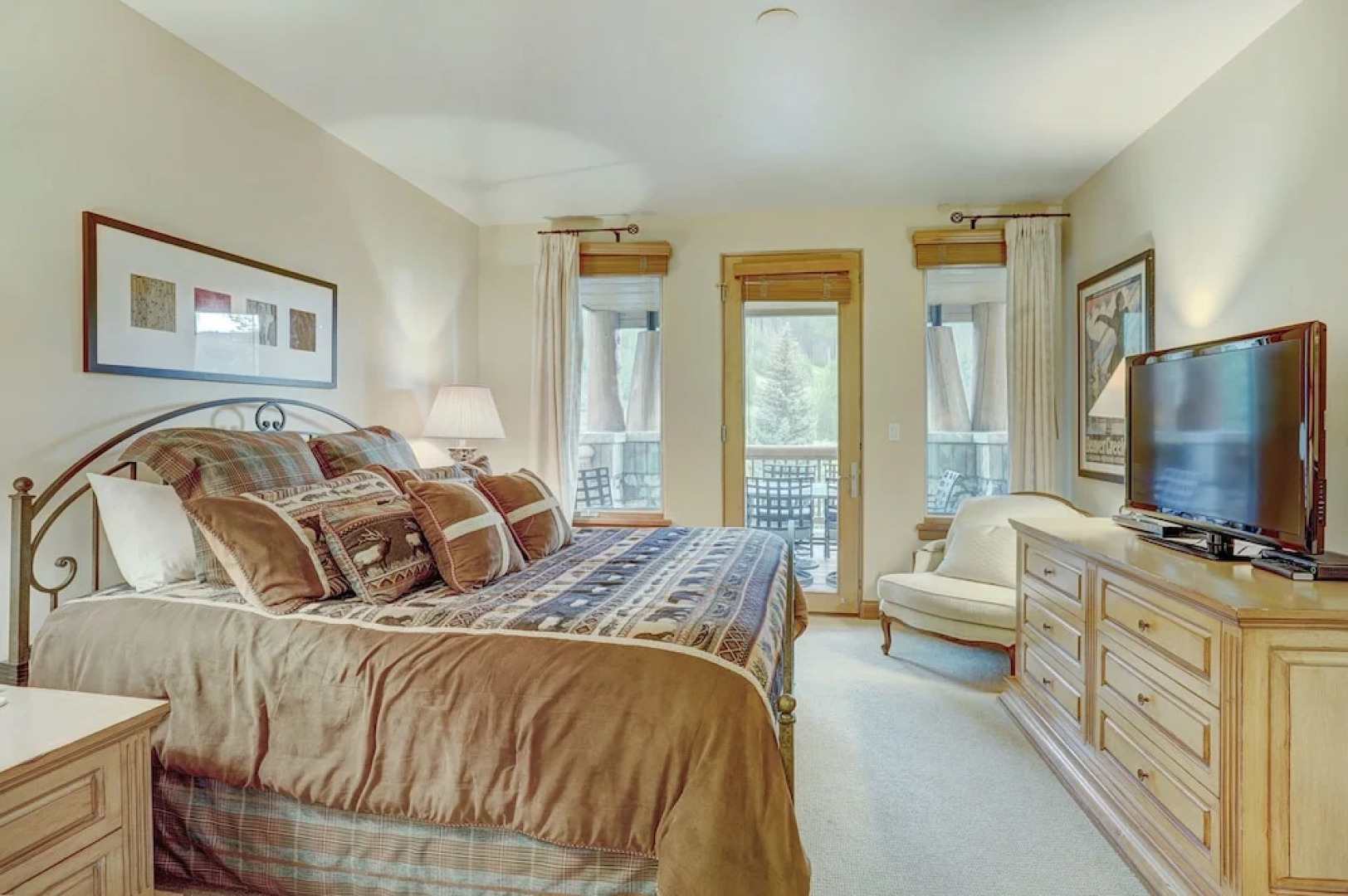 Luxurious 2 Bd With Lift View In Beaver Creek 2 Bedroom Condo by RedAwning