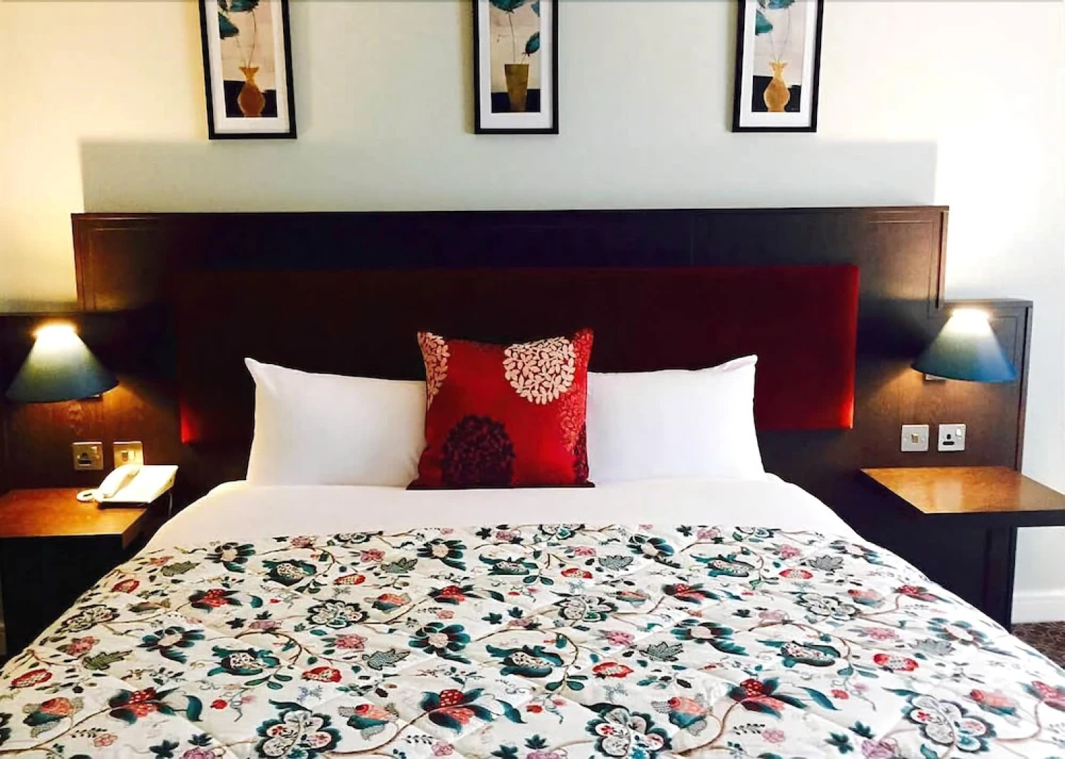 Burren Atlantic Hotel & Holiday Village