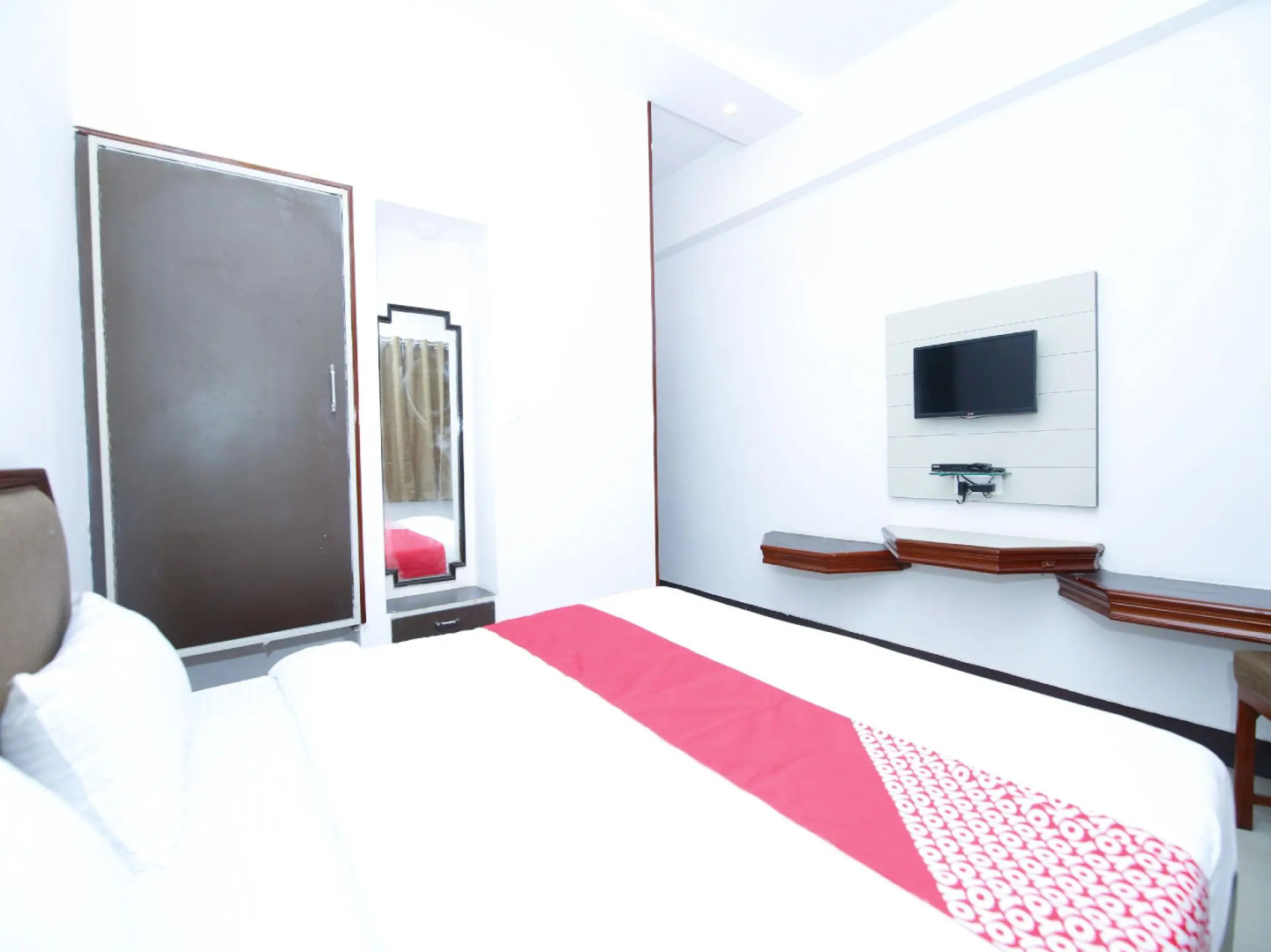 OYO 9747 Hotel Utsav