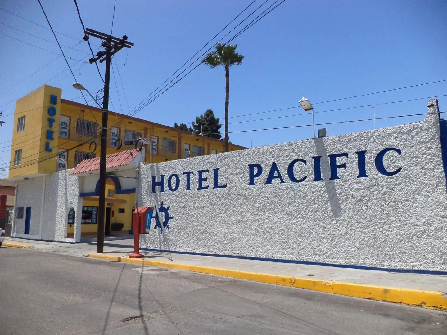 Hotel Pacific