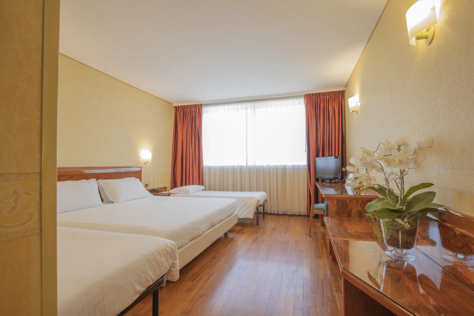 Montresor Hotel Tower