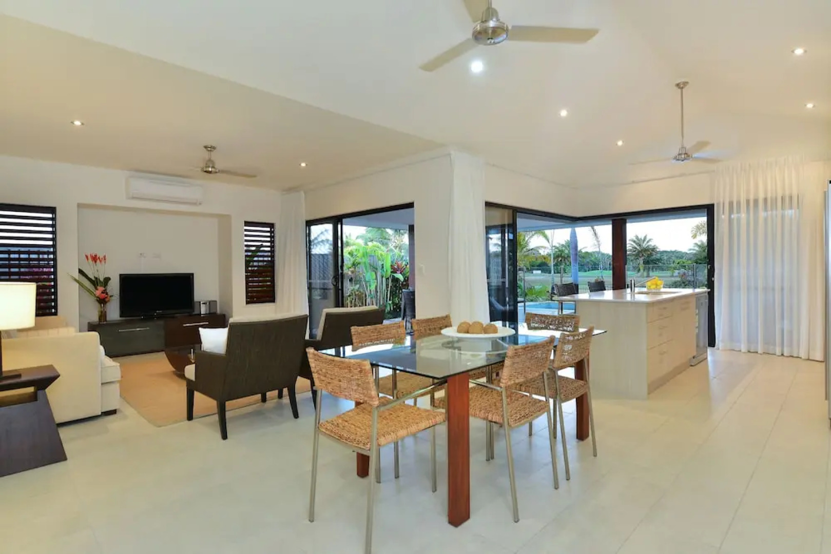 17 Cascade Luxury House on Fairway