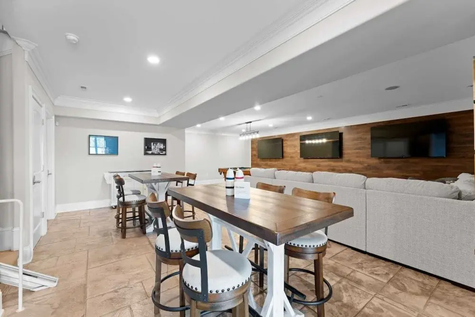 Sunset Pointe by Avantstay Waterfront, Beach, Fire Pit Sleeps 14 5bdr 4BA