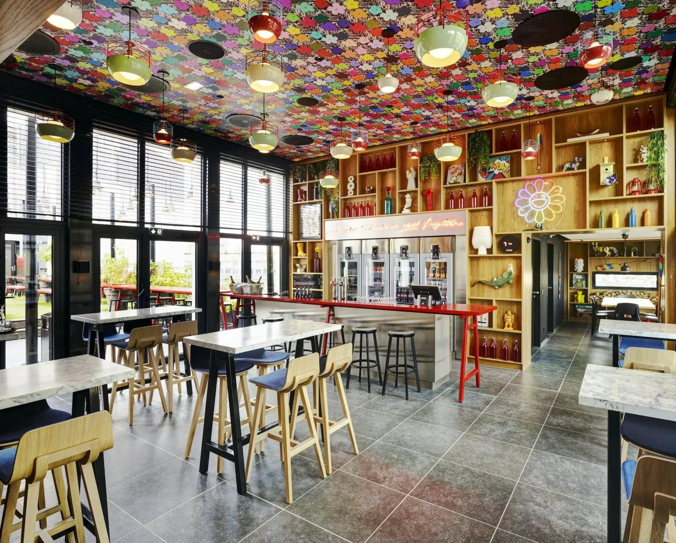 Отель citizenM Paris Champs-Élysées