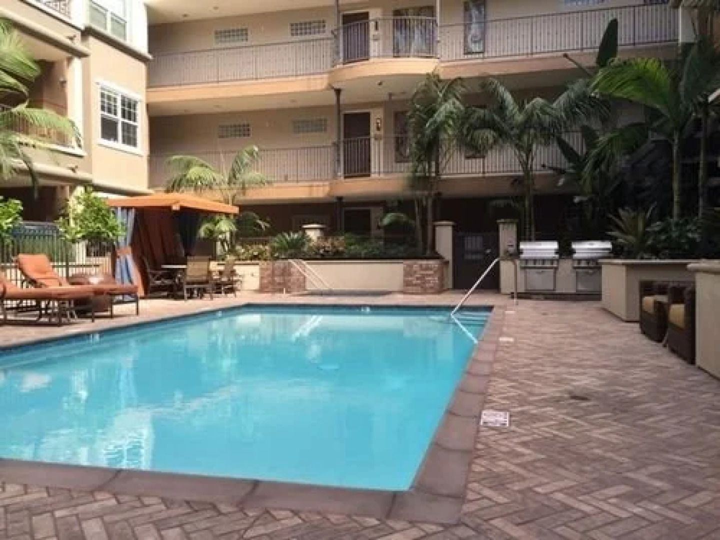 Marina Del Rey Suite 1 Br apts by RedAwning