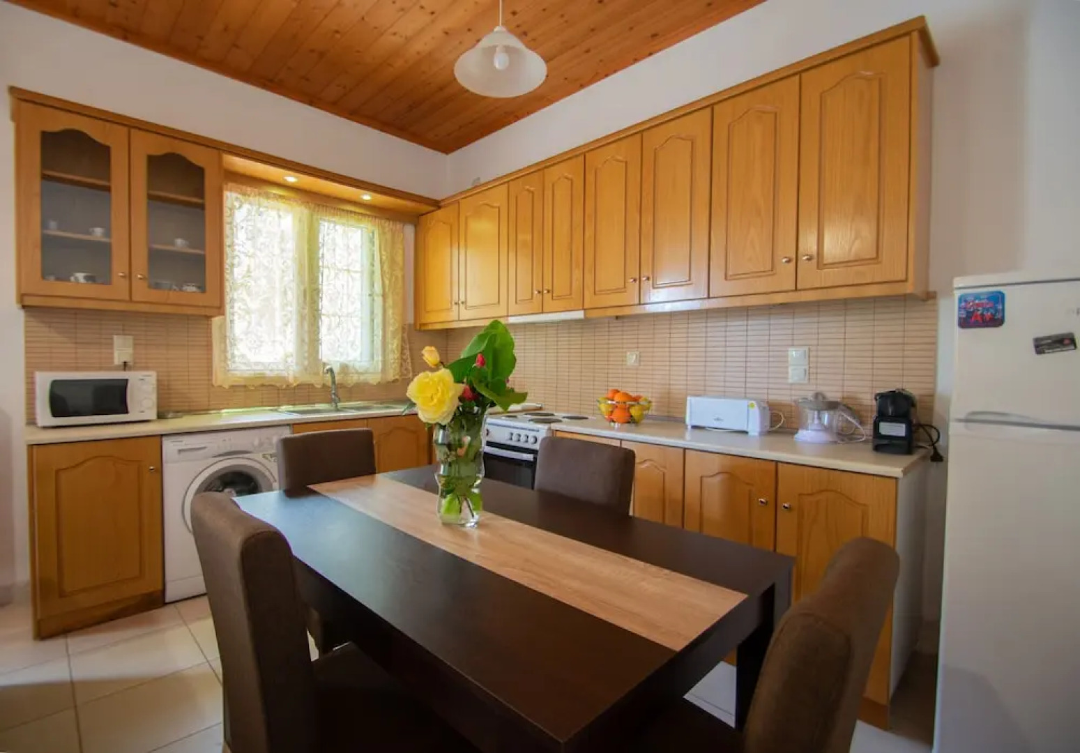 Family Private Homes with Sea View