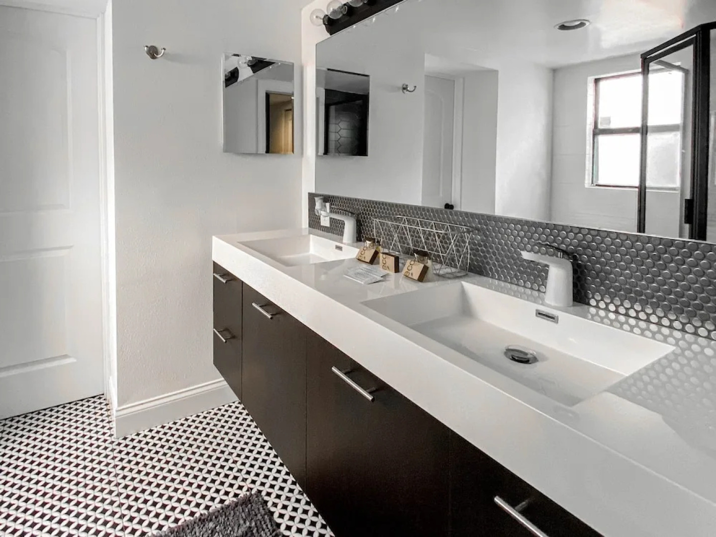 Bohemian Beach House - 3 Br Home