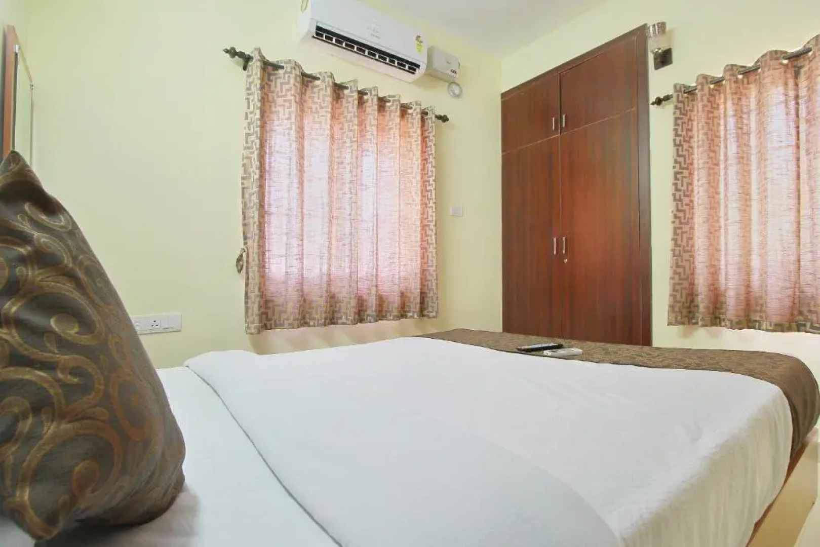 Viswa Service Apartments