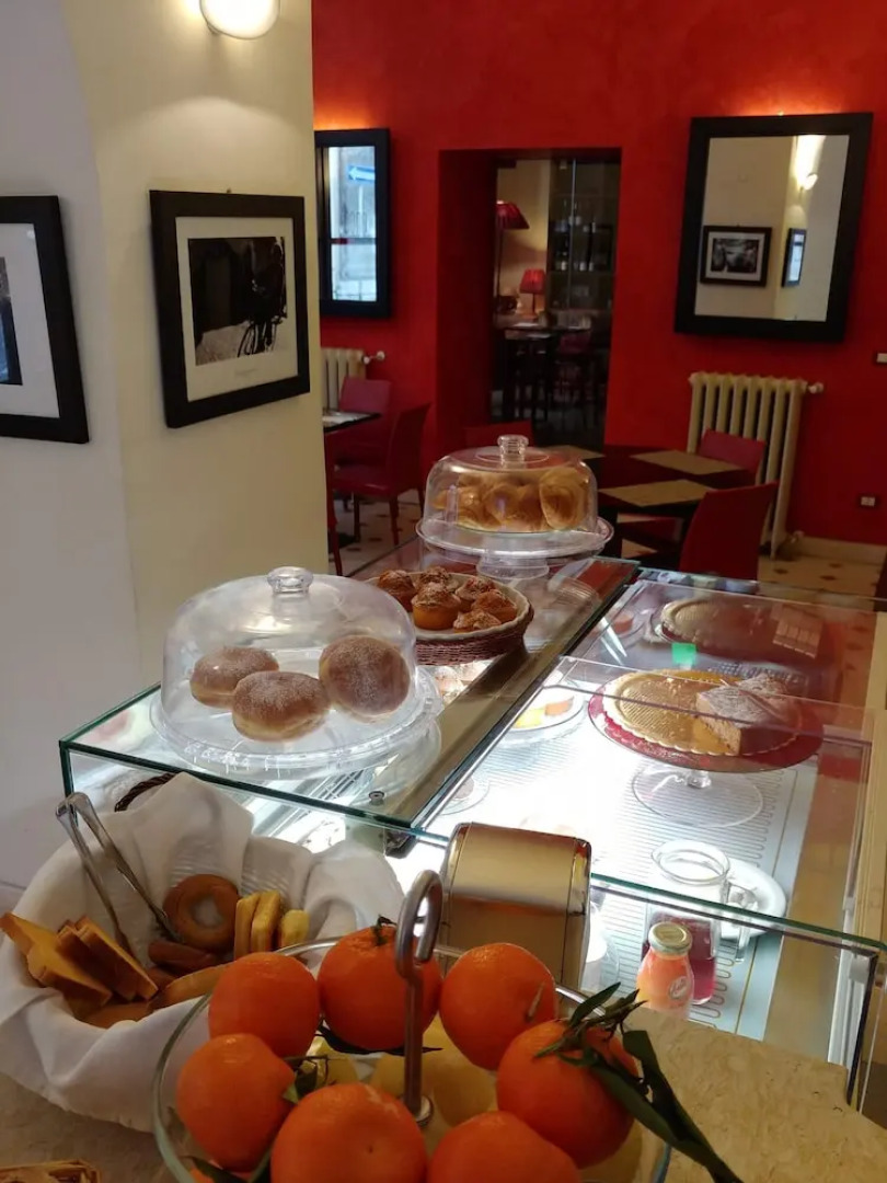 Stella CasaBono (B&B)