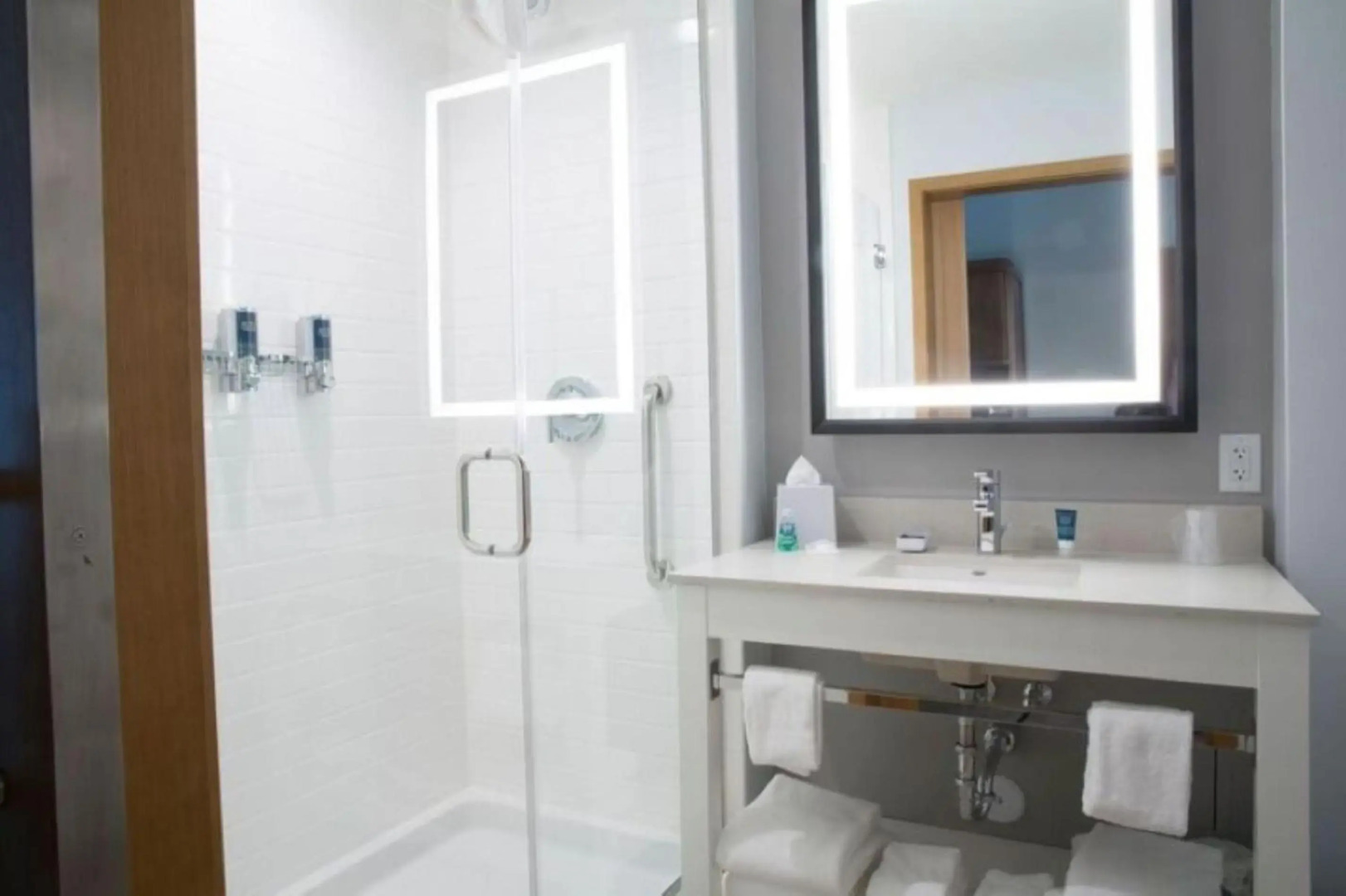 Ramada Bayside Inn & Suites Eureka