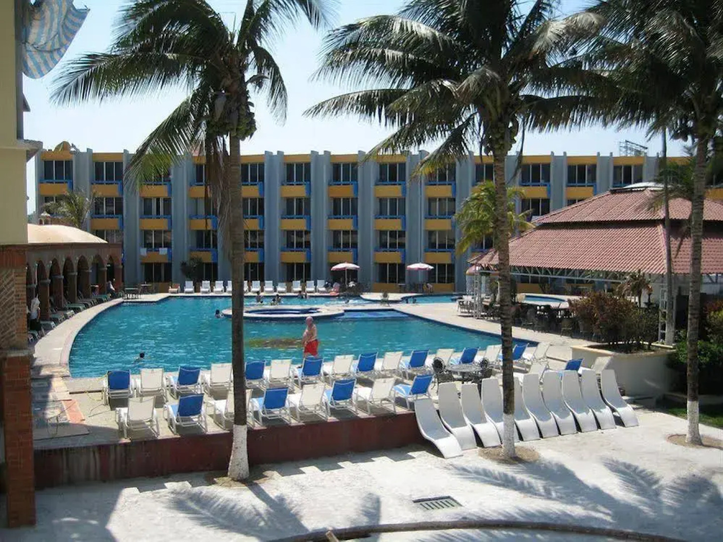 Costa Sol Hotel & Villas