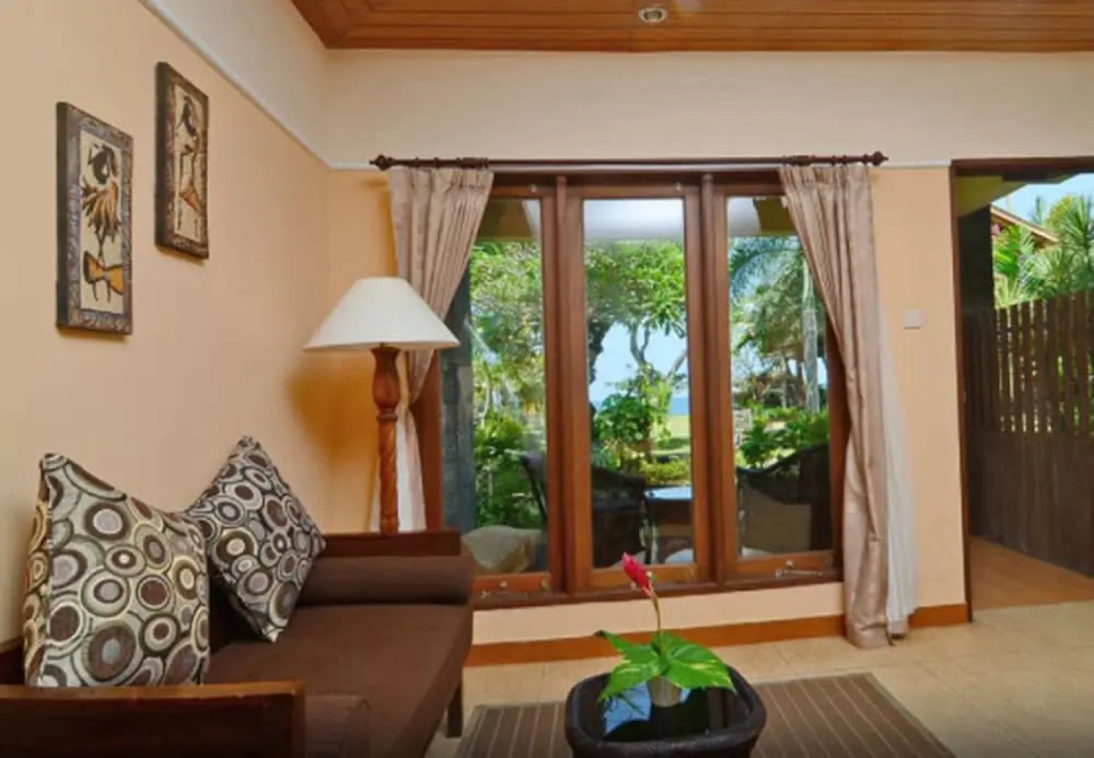 The Inn by Sunsethouse