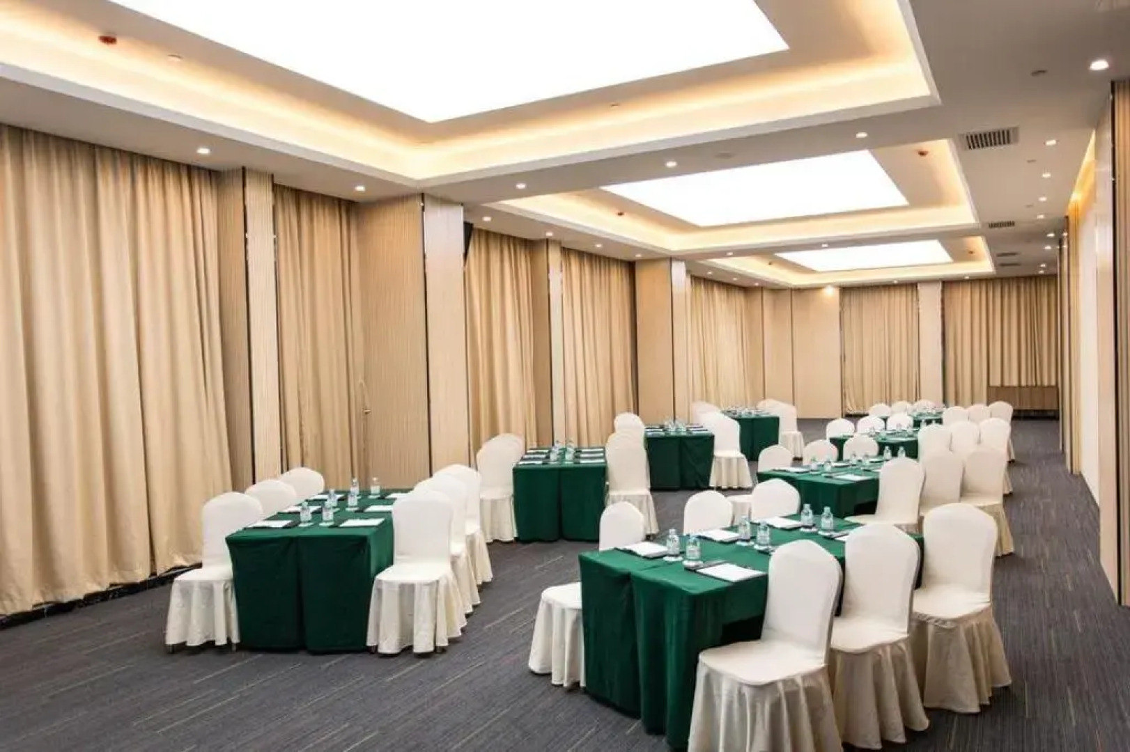 Hampton by Hilton Beihai Station