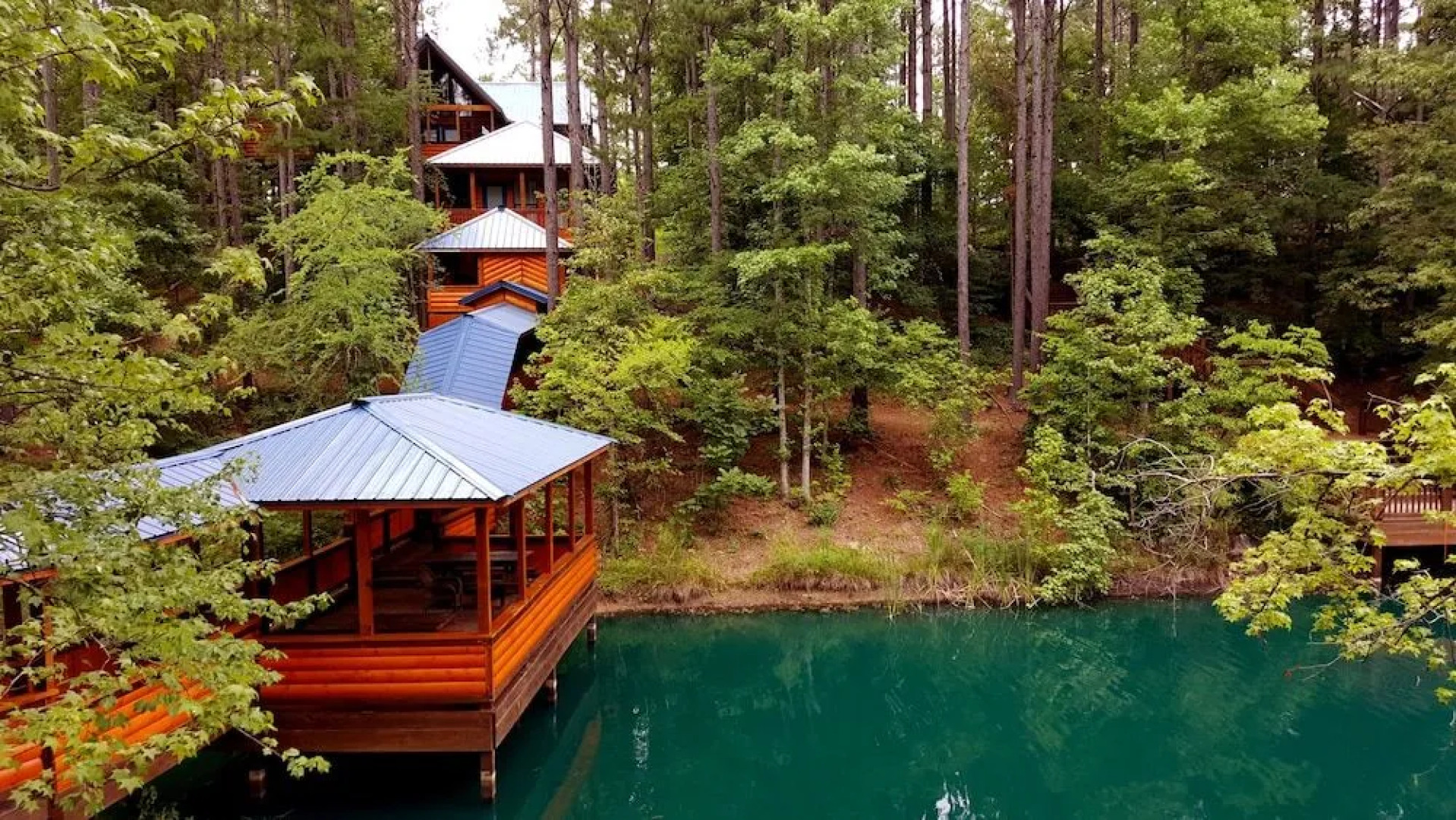 Brokenbowadventures.com