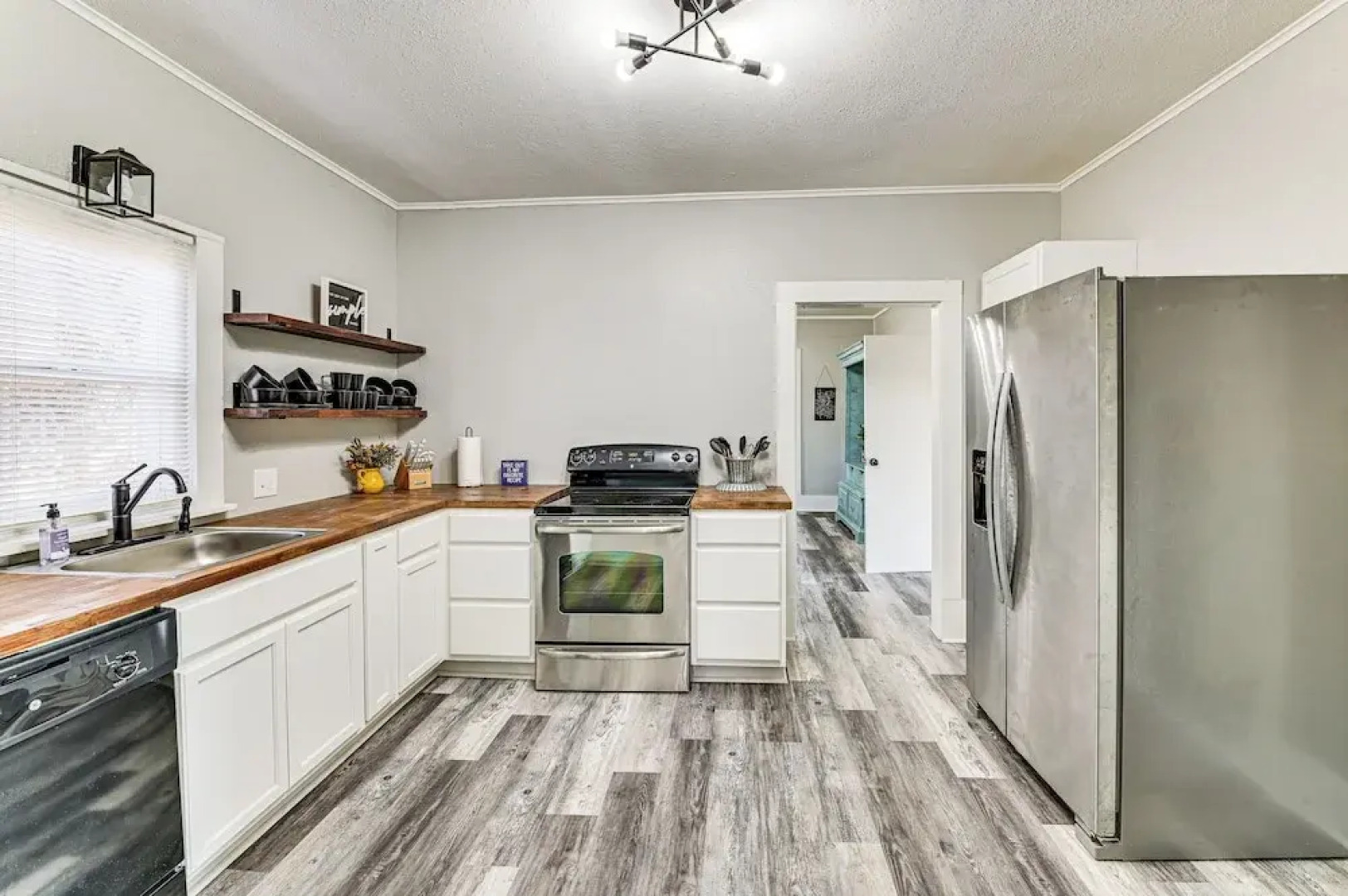 Near Campus & Casino: Family-friendly Durant Home!