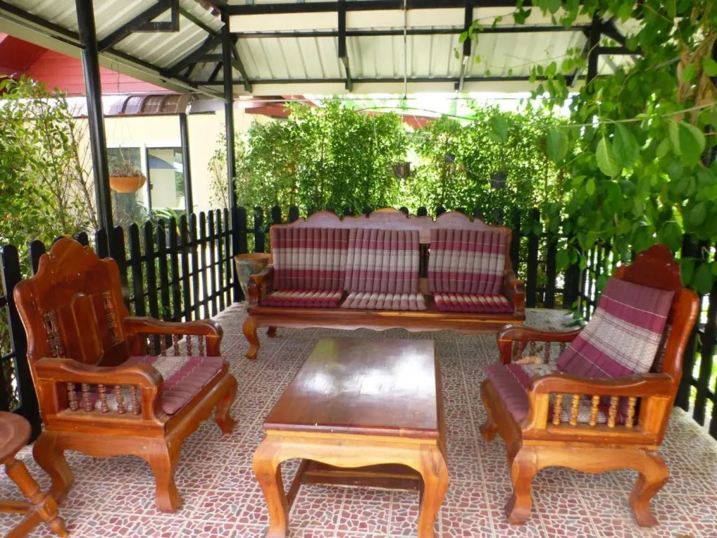 Private 2 Bedroom Villa With Swimming Pool Tropical Gardens Fast Wifi Smart Tv