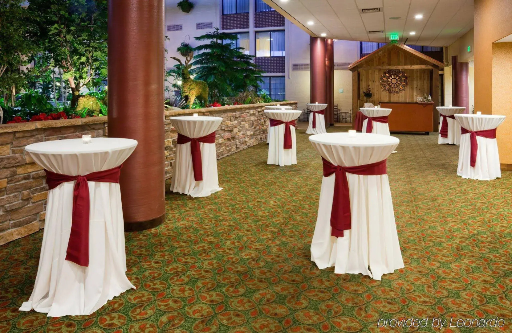 Holiday Inn Bloomington Airport South Mall Area by IHG