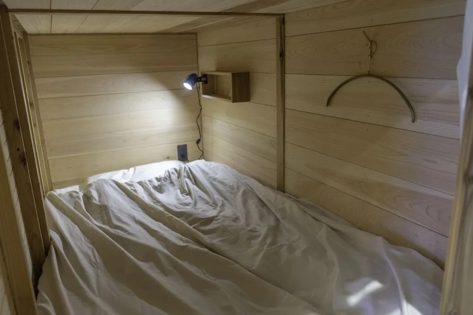 FOLK FOLK Hostel, Cafe & Bar