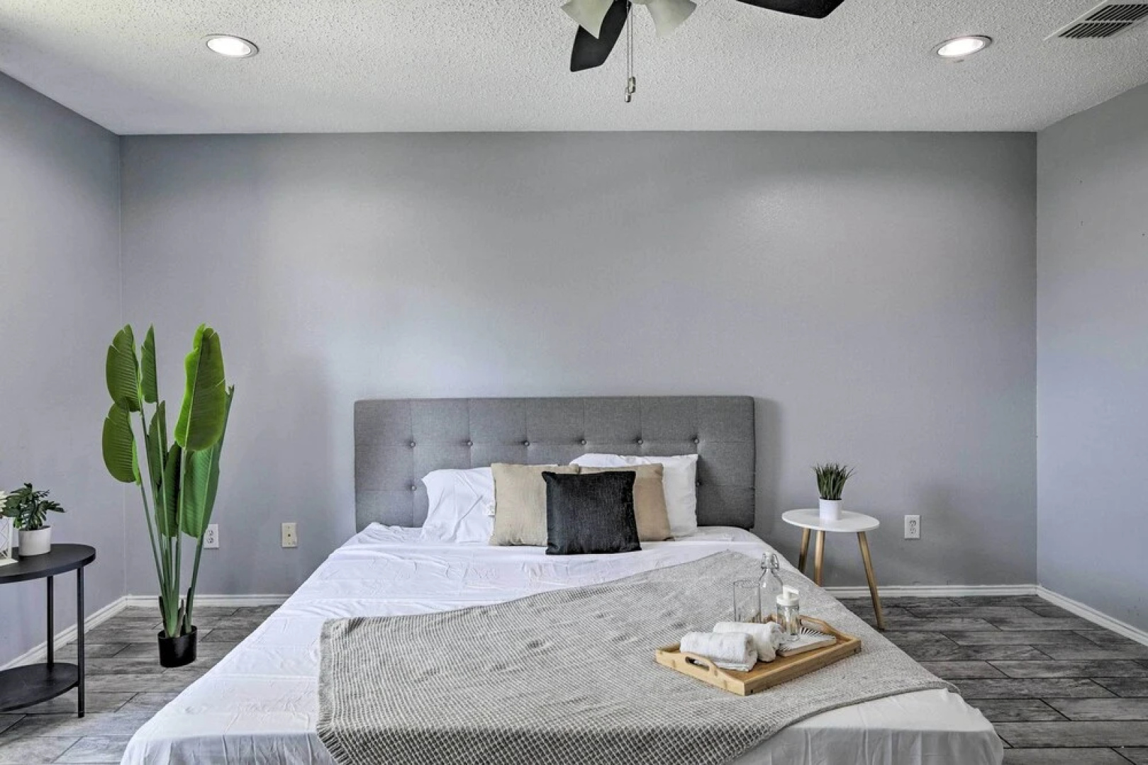 Sleek Rockwall Home Near Dtwn Dallas & Lake!