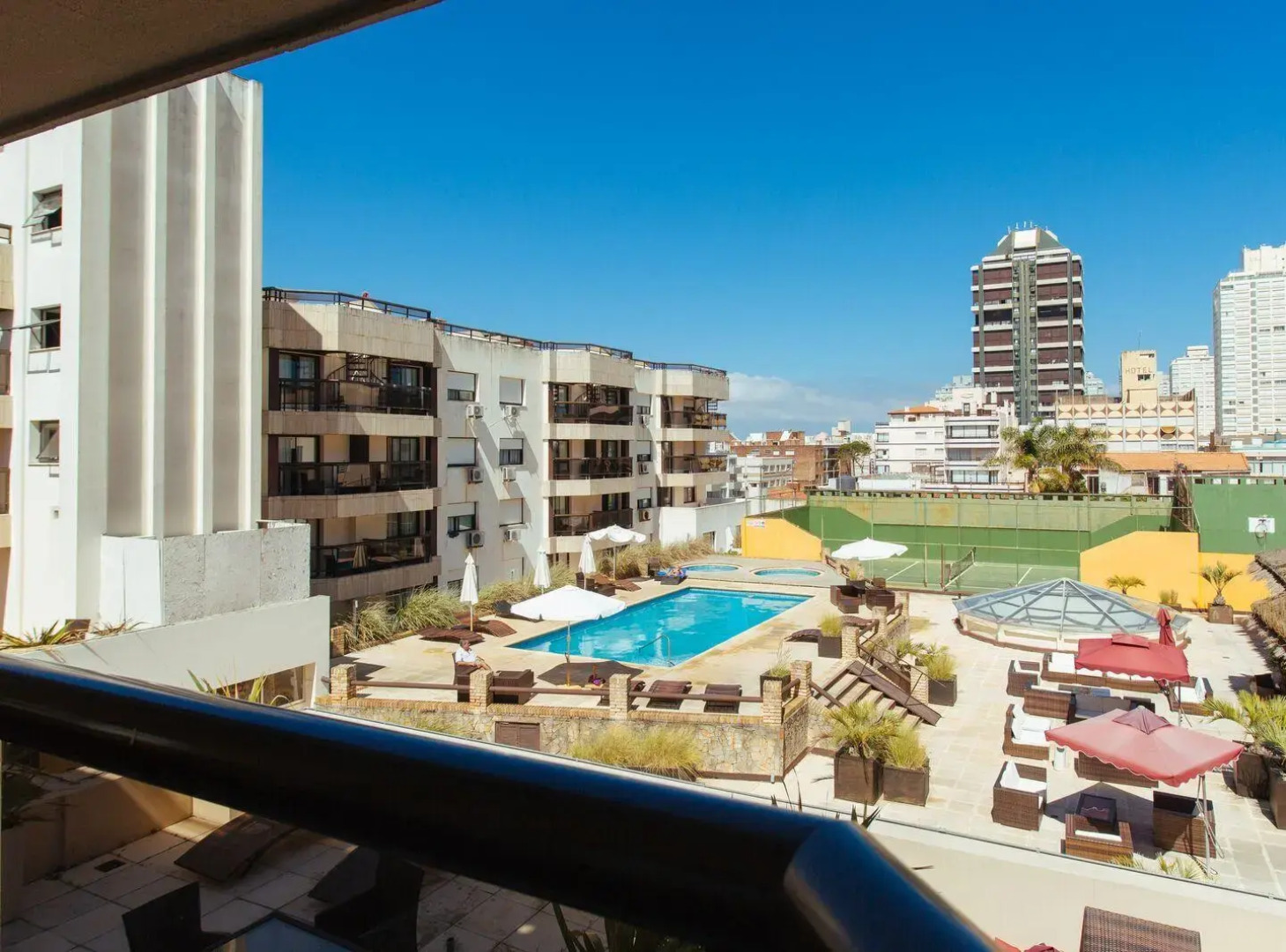 Golden Beach Resort And Spa