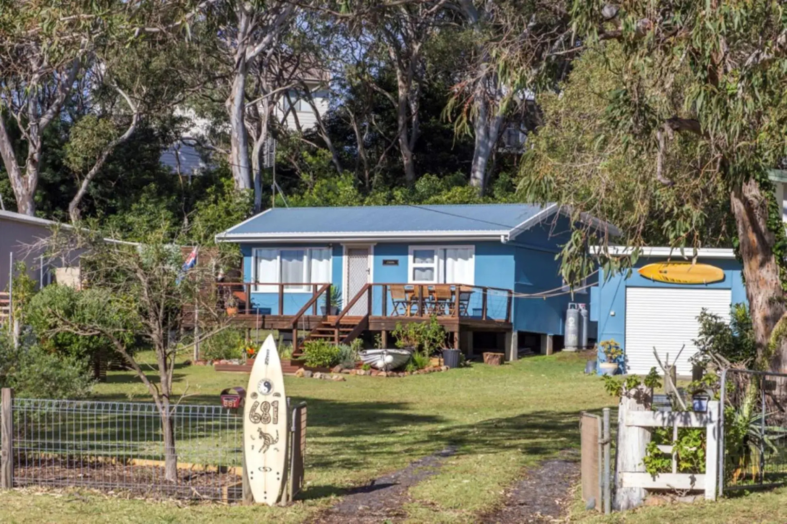 Retro Beach Cottage 681 Murramarang Rd