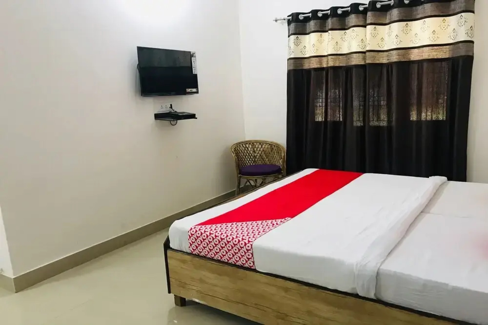 OYO 24537 Hotel Sahaj Villa