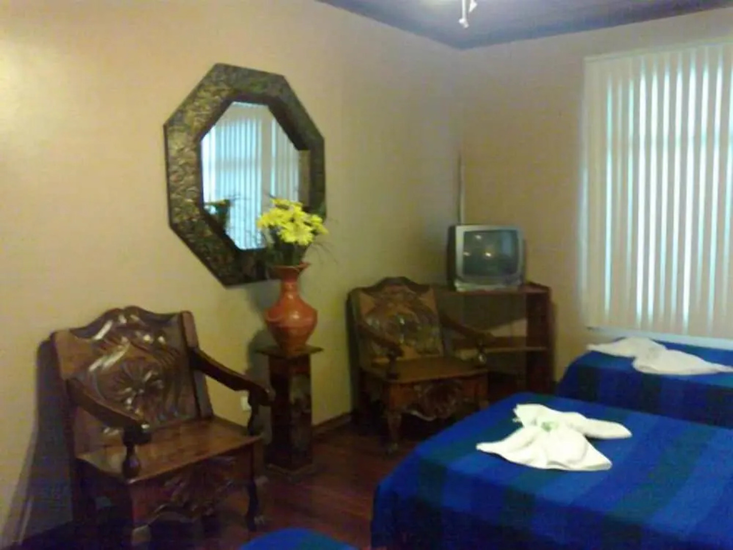 Charly's Place Hotel