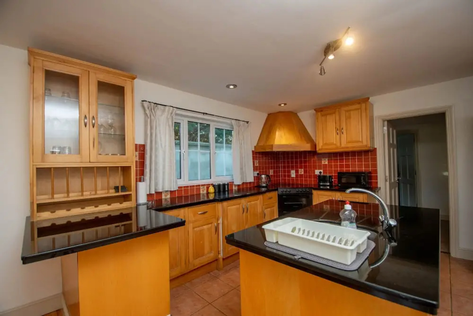 Bradog House - Beautiful 4 Bedroom House in Central Bundoran